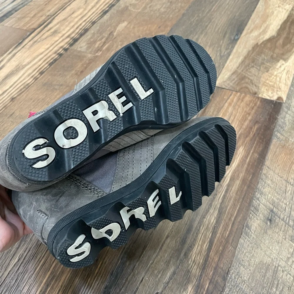 Sorel Wedge Boots Wm 6